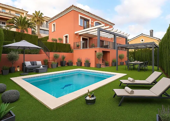 Awesome Home In Benalmadena With House Sea View