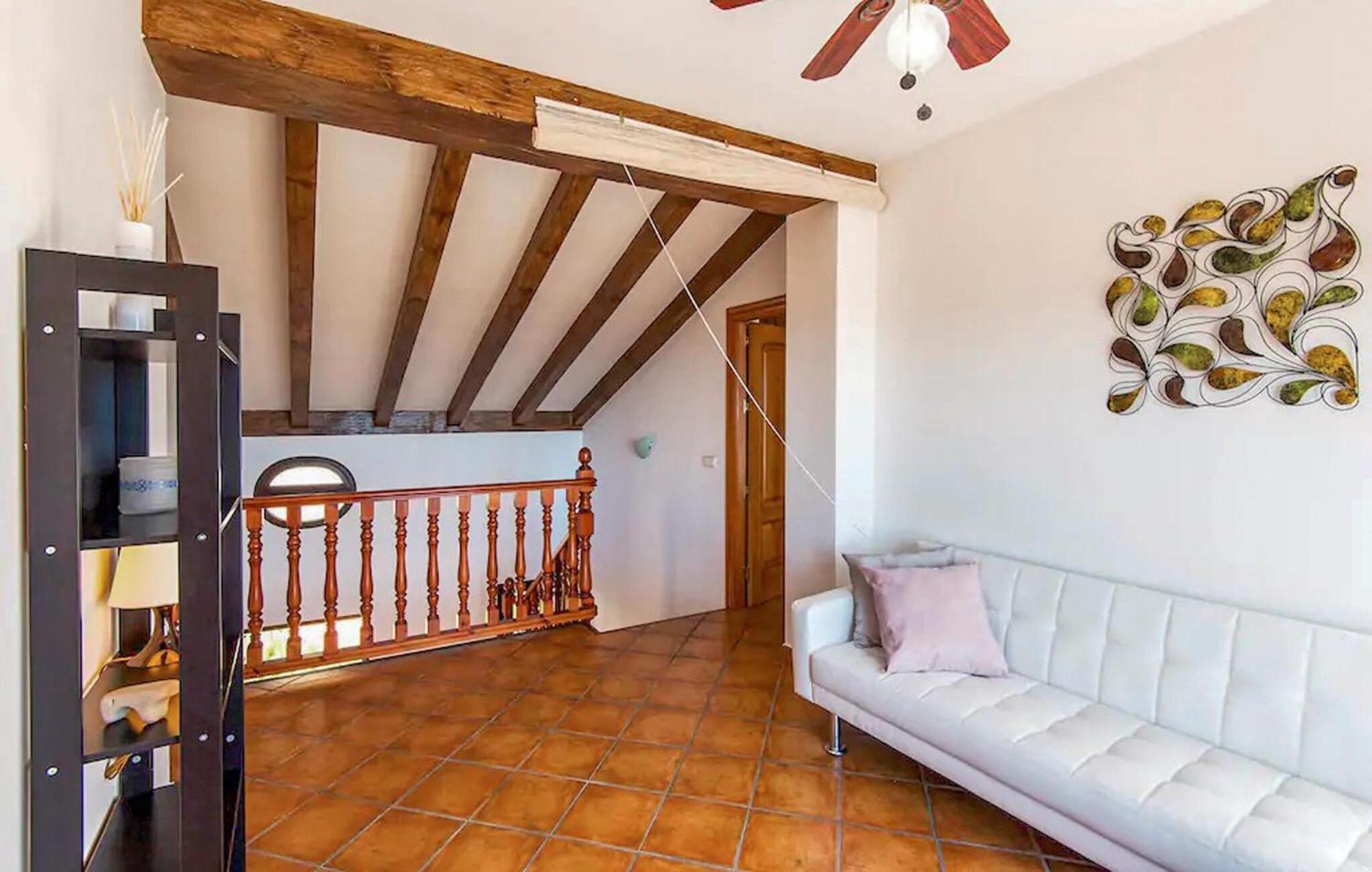 Сasa de vacaciones Awesome In With House Sea View *