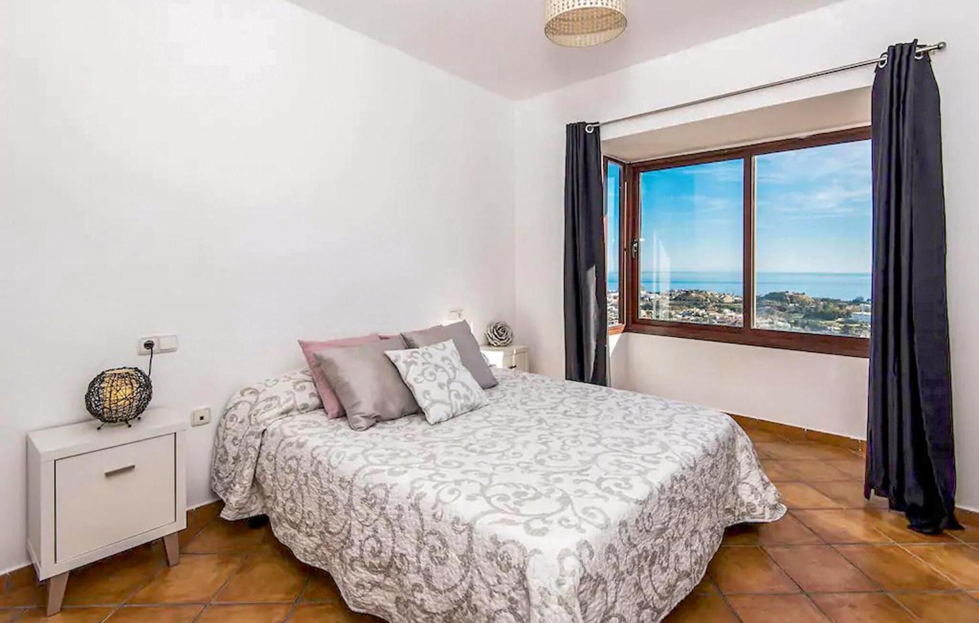 Awesome In With House Sea View *